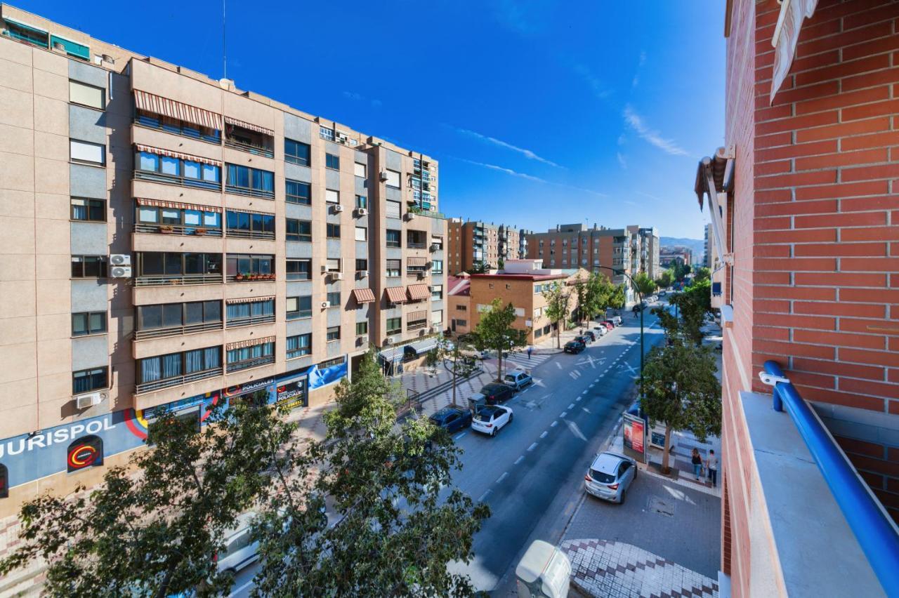 Holidays2Malaga Ayala 450 Mts From Beach & Terrace Exterior foto