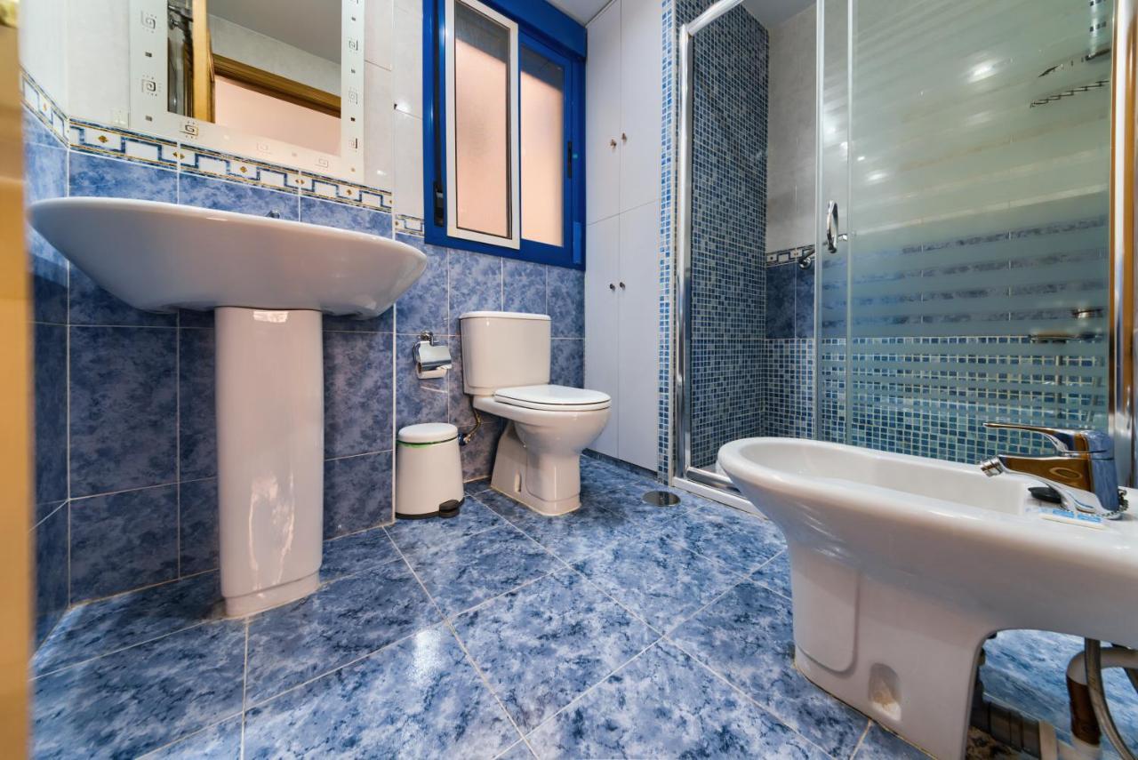 Holidays2Malaga Ayala 450 Mts From Beach & Terrace Exterior foto