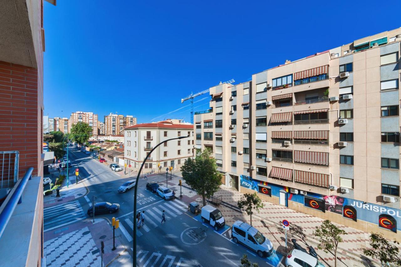Holidays2Malaga Ayala 450 Mts From Beach & Terrace Exterior foto