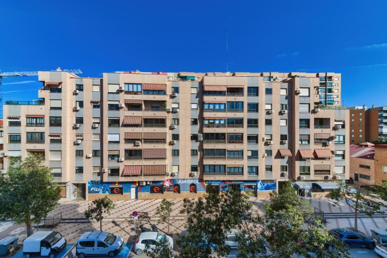 Holidays2Malaga Ayala 450 Mts From Beach & Terrace Exterior foto